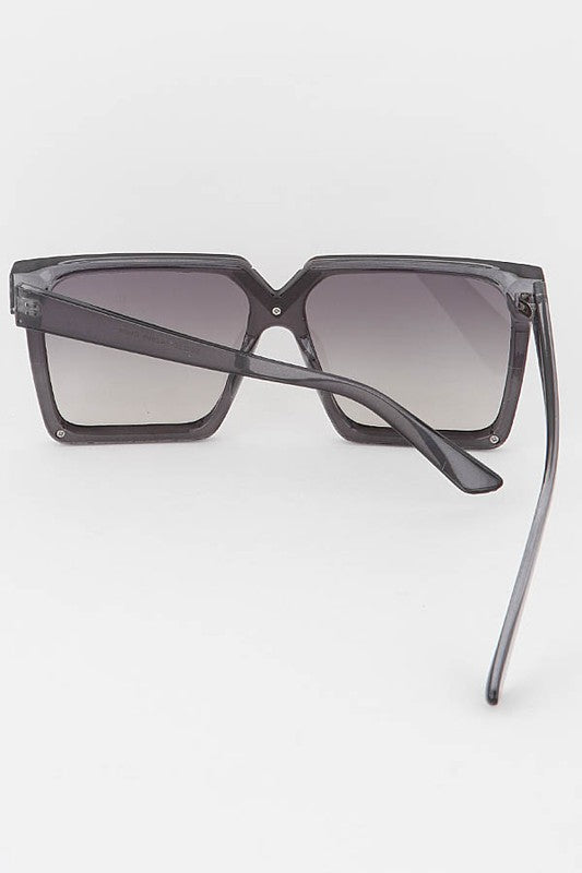 Royal V Rimmed Sunglasses