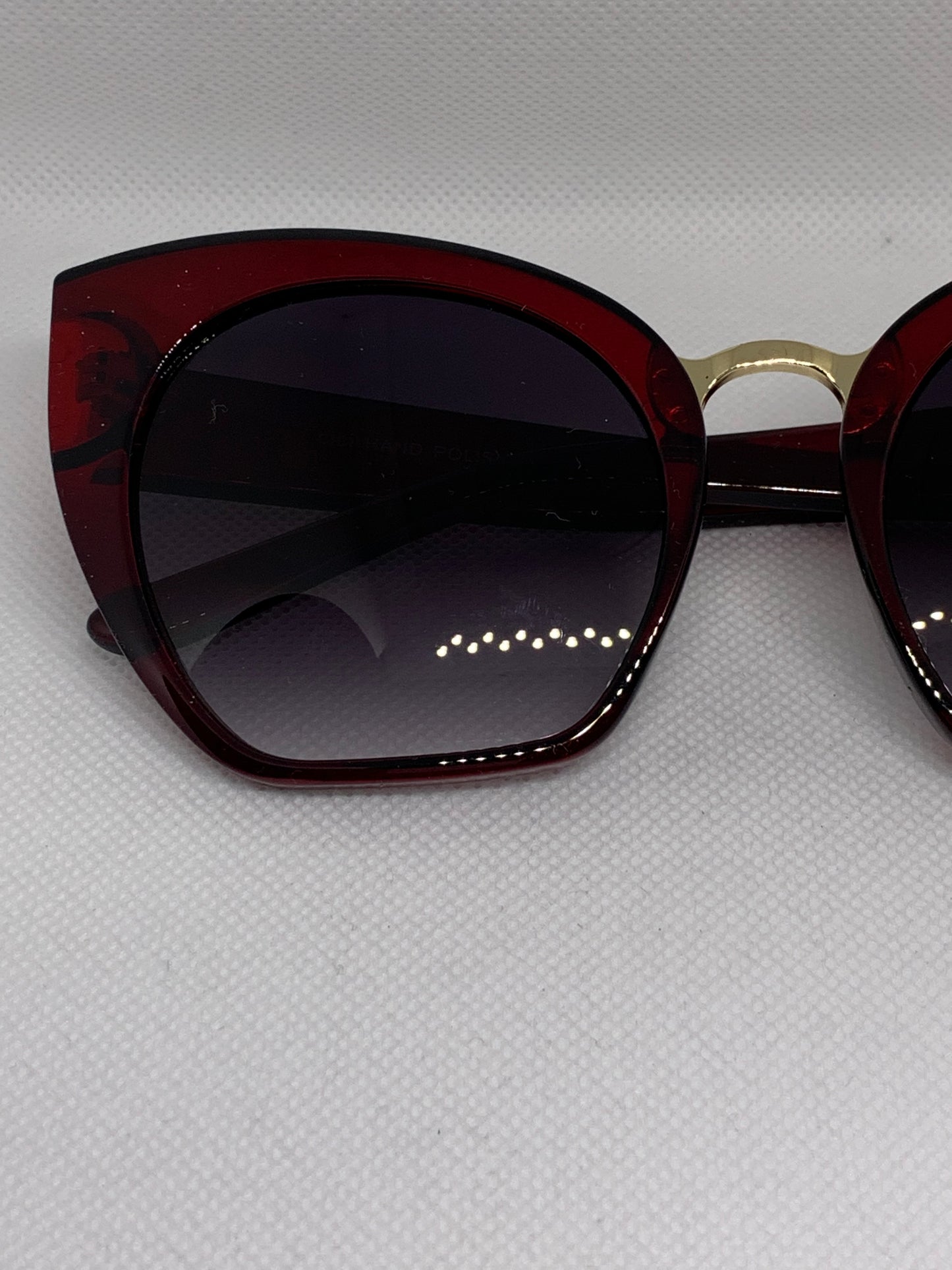 Pointed Frame Sunglasses