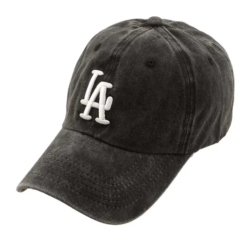 Gorra de béisbol con pigmentos bordados de Los Ángeles